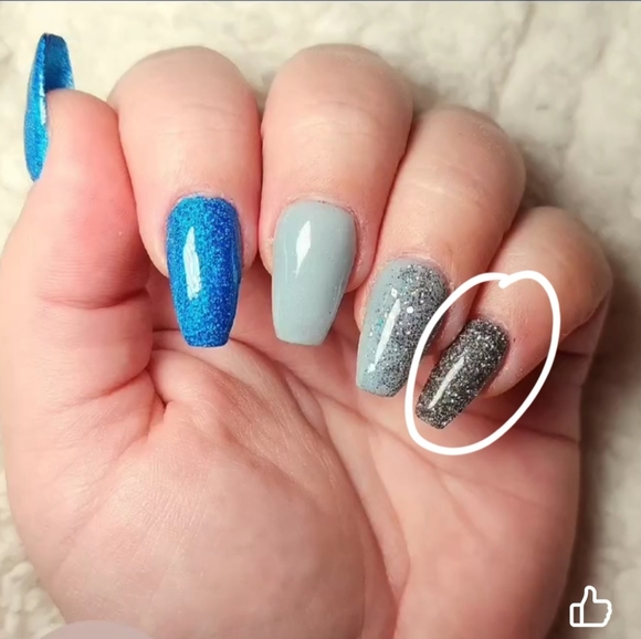 Sparkle & Co. Stylist Approved - Picture 3 of 4